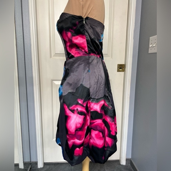 Express Design Studio Strapless Abstract Print Satin Mini Dress Bubble Hem - Picture 4 of 9